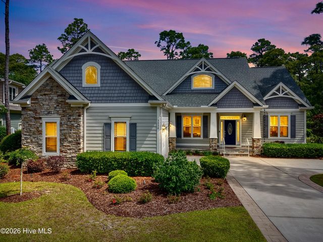 3826 Grand Willow Circle, Southport, NC 28461