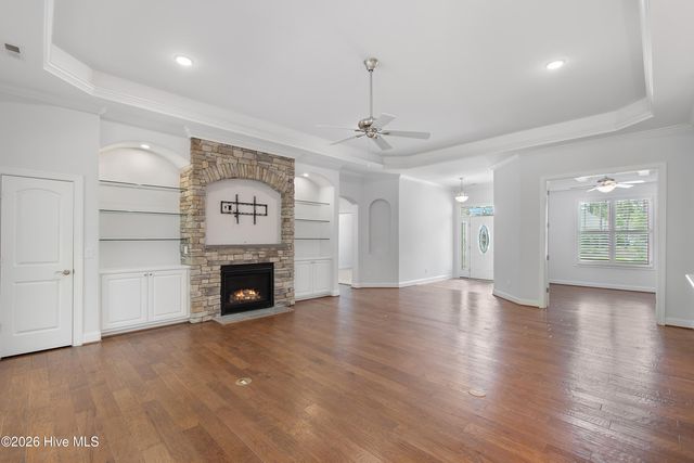 3826 Grand Willow Circle, Southport, NC 28461