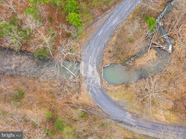 1605 PADDYS RUN ROAD, Star Tannery, VA 22654
