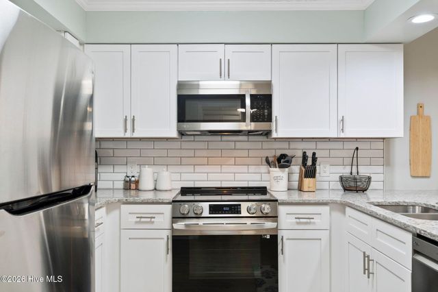 400 Virginia Avenue 204b, Carolina Beach, NC 28428