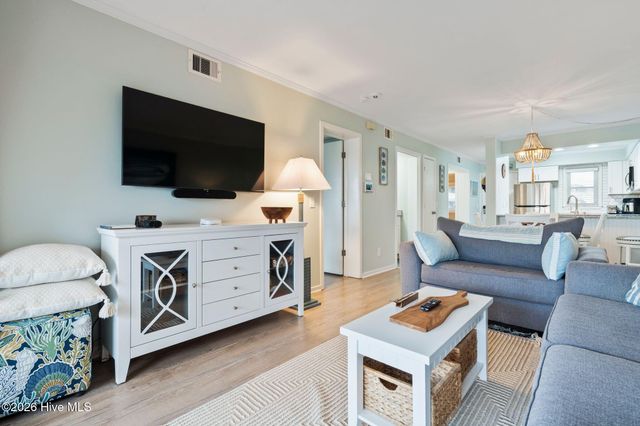 400 Virginia Avenue 204b, Carolina Beach, NC 28428