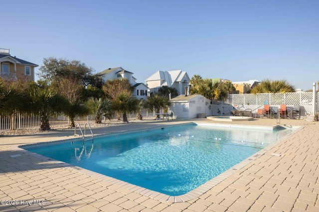 400 Virginia Avenue 204b, Carolina Beach, NC 28428