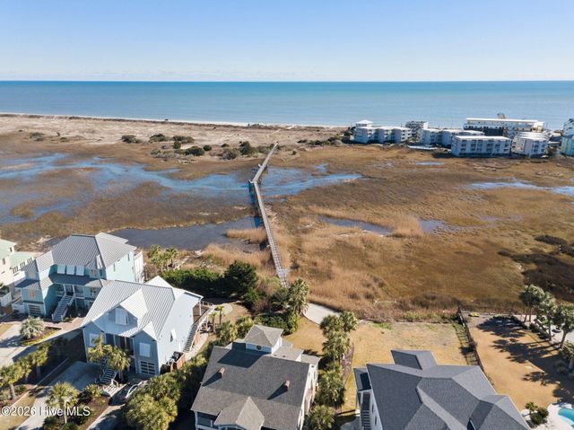 400 Virginia Avenue 204b, Carolina Beach, NC 28428
