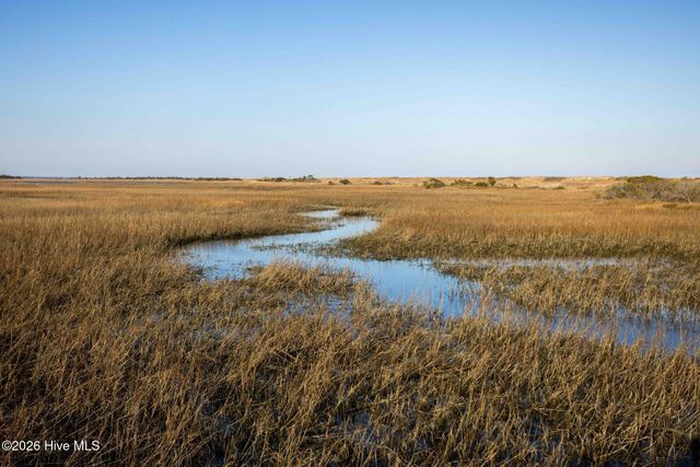 400 Virginia Avenue 204b, Carolina Beach, NC 28428