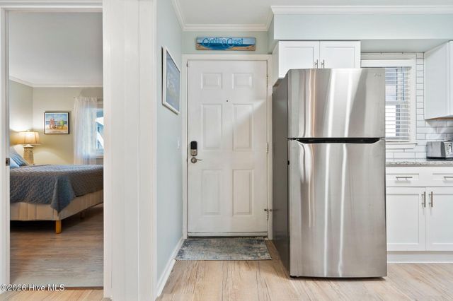 400 Virginia Avenue 204b, Carolina Beach, NC 28428