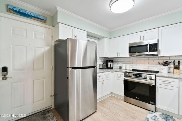 400 Virginia Avenue 204b, Carolina Beach, NC 28428