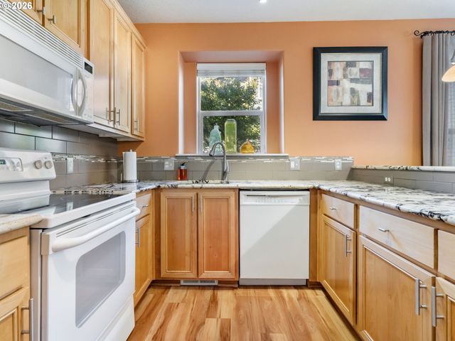 4520 Sw 11TH St, Gresham, OR 97080