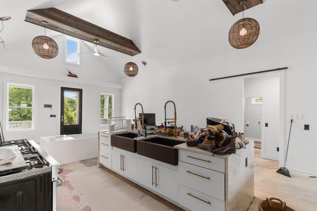 317 Lagrange Rd., Georgetown, SC 29440