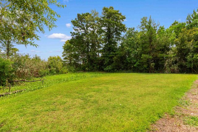 317 Lagrange Rd., Georgetown, SC 29440