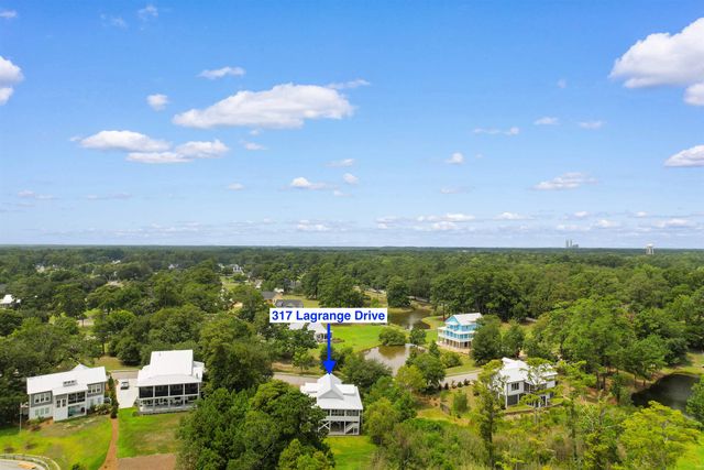 317 Lagrange Rd., Georgetown, SC 29440