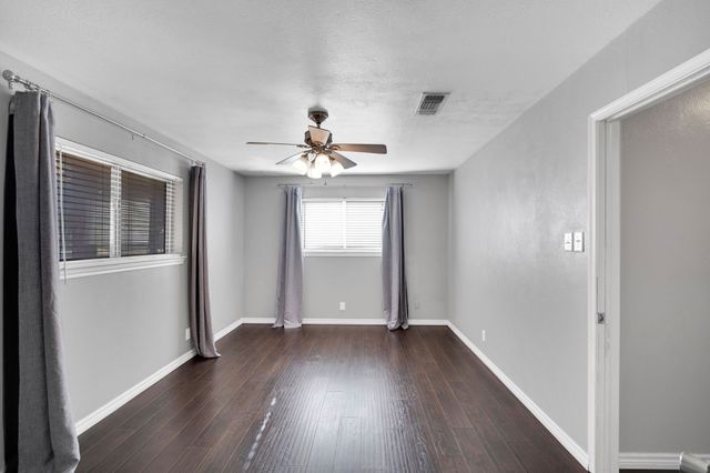 202 Vanderbilt Lane, Waxahachie, TX 75165