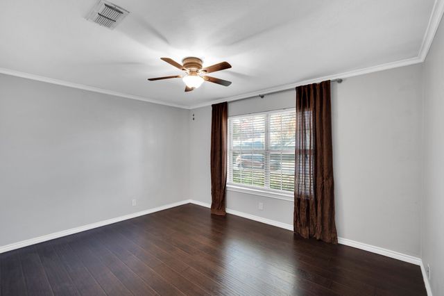 202 Vanderbilt Lane, Waxahachie, TX 75165