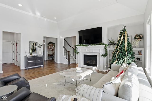 15606 Woodford Drive, Westfield, IN 46074