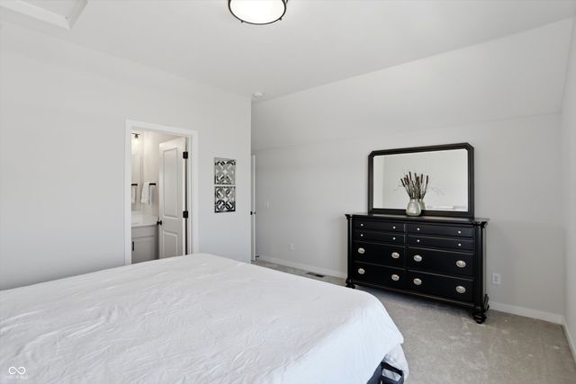 15606 Woodford Drive, Westfield, IN 46074