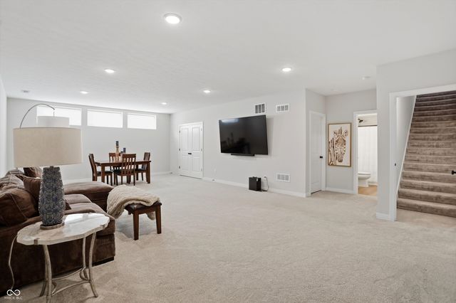 15606 Woodford Drive, Westfield, IN 46074