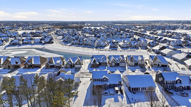 15606 Woodford Drive, Westfield, IN 46074