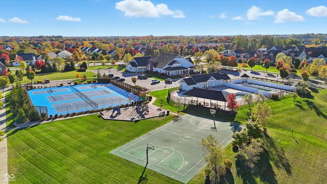 15606 Woodford Drive, Westfield, IN 46074