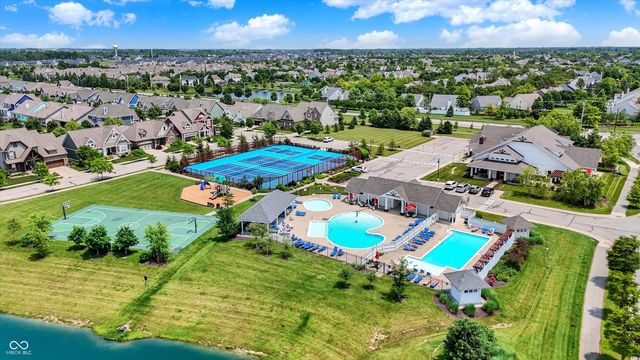 15606 Woodford Drive, Westfield, IN 46074