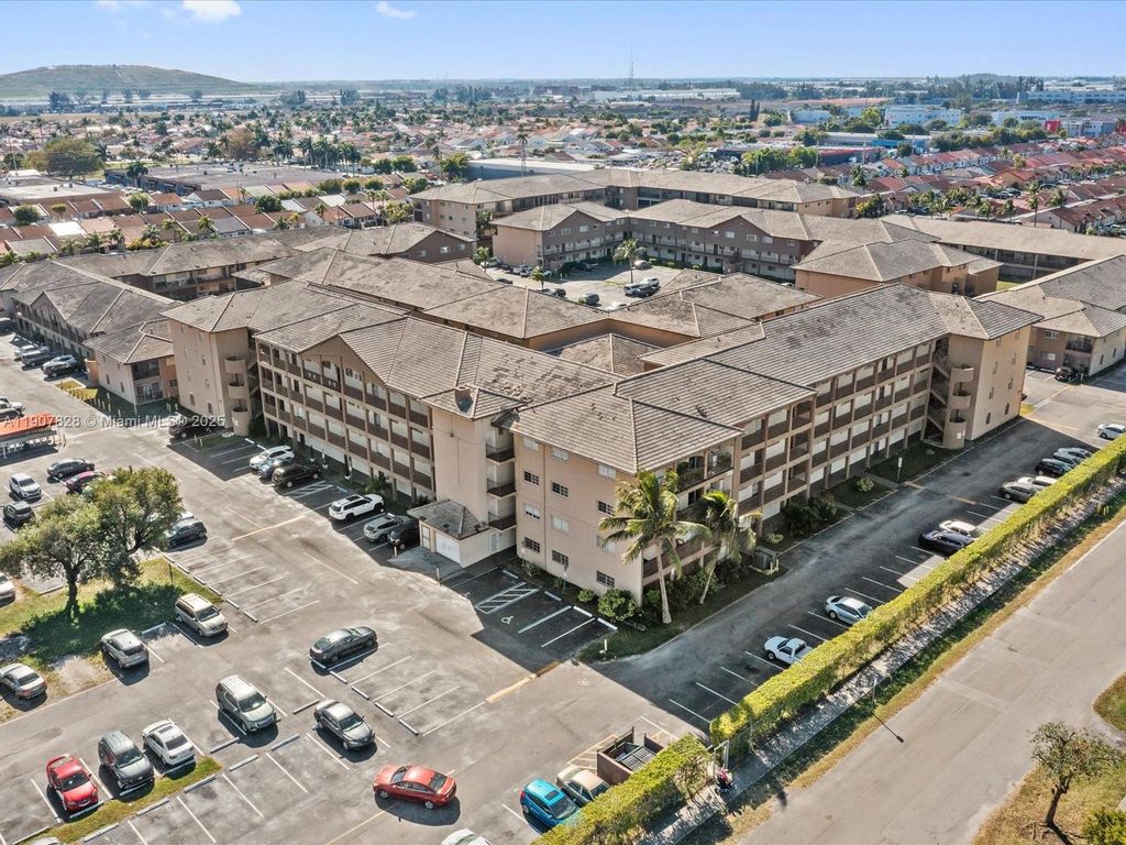 8851 NW 119th St 3314-3, Hialeah Gardens, FL 33018