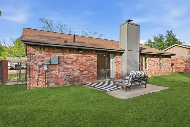 5207 Ridgeton Drive, Houston, TX 77053