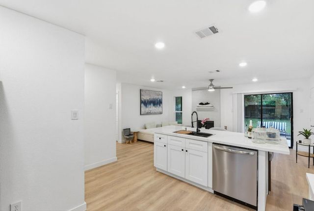5207 Ridgeton Drive, Houston, TX 77053
