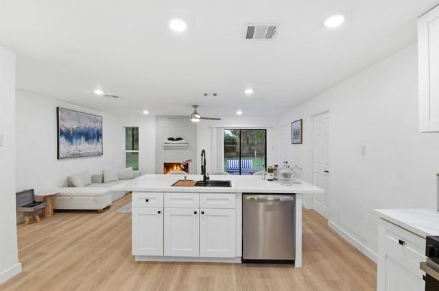 5207 Ridgeton Drive, Houston, TX 77053