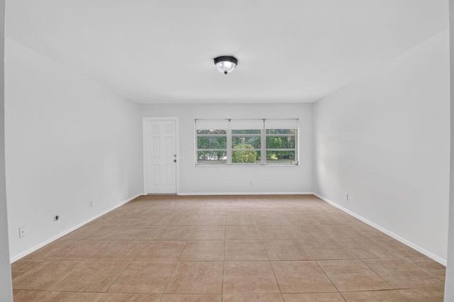 5073 LAKEFRONT Boulevard C, Delray Beach, FL 33484