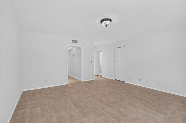 5073 LAKEFRONT Boulevard C, Delray Beach, FL 33484