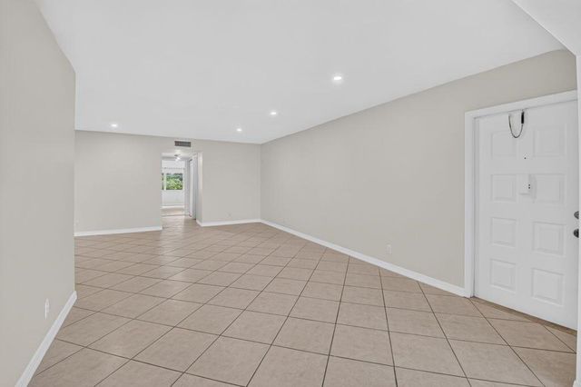 5073 LAKEFRONT Boulevard C, Delray Beach, FL 33484