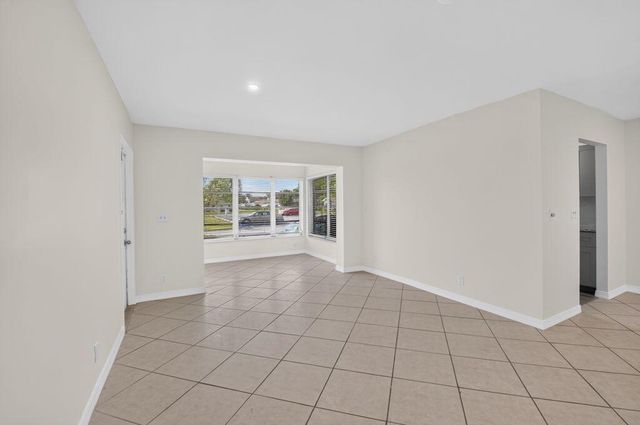 5073 LAKEFRONT Boulevard C, Delray Beach, FL 33484