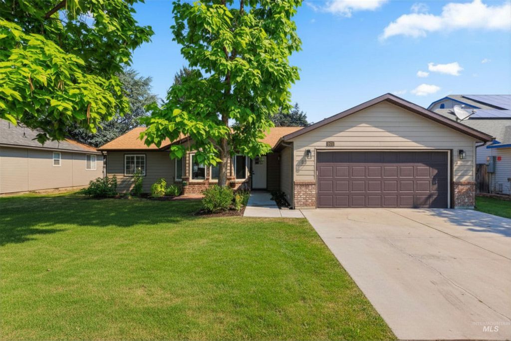680 W Applegate St, Meridian, ID 83642 photo 1