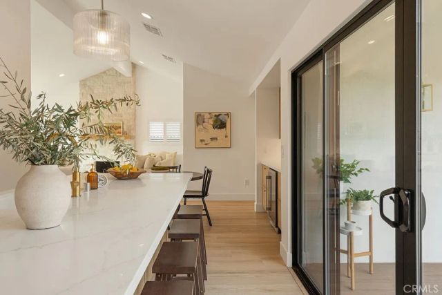 208 Susannah Place, Costa Mesa, CA 92627