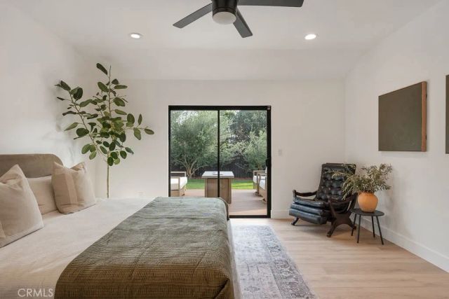 208 Susannah Place, Costa Mesa, CA 92627