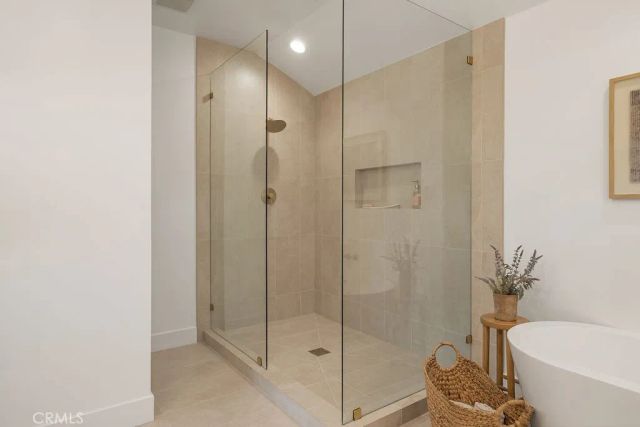 208 Susannah Place, Costa Mesa, CA 92627