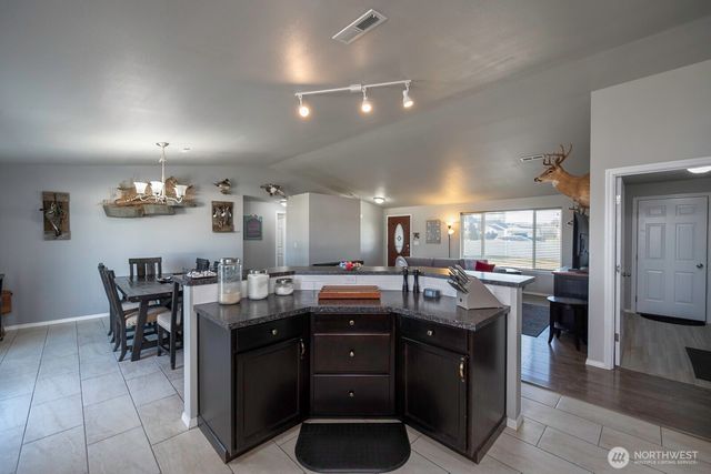 19 Royal Circle, Ephrata, WA 98823