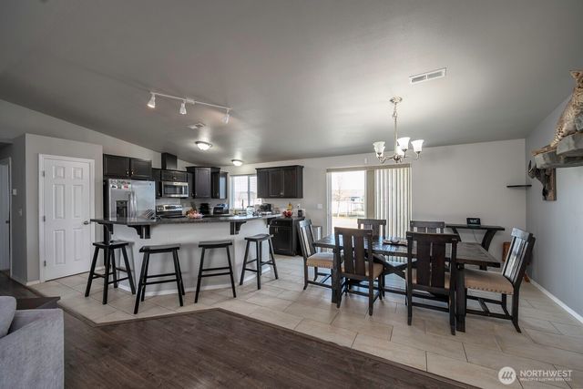 19 Royal Circle, Ephrata, WA 98823