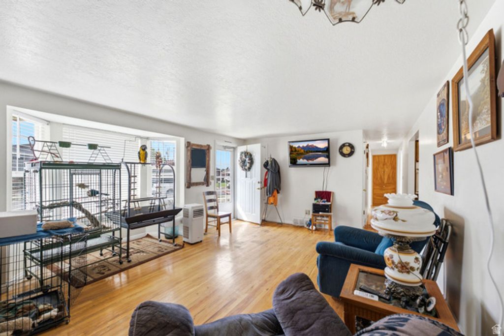 4381 S FINAIR ST, West Valley City, UT 84120 — photo 5