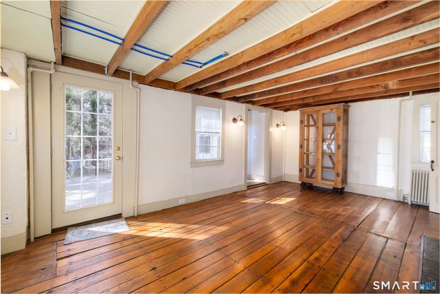 1187 Mount Carmel Avenue, North Haven, CT 06518