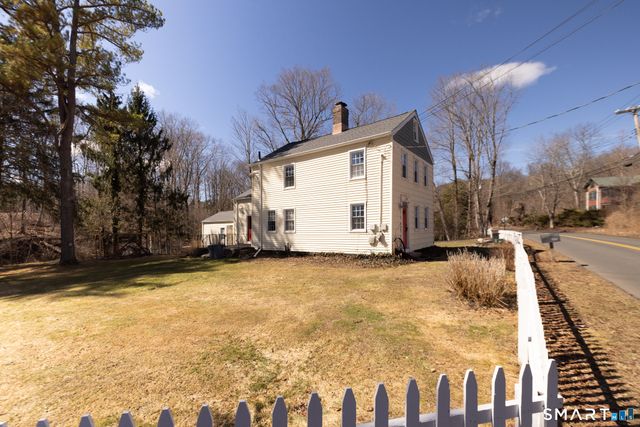 1187 Mount Carmel Avenue, North Haven, CT 06518