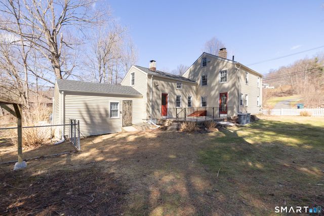 1187 Mount Carmel Avenue, North Haven, CT 06518