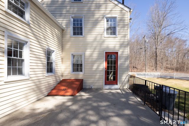 1187 Mount Carmel Avenue, North Haven, CT 06518