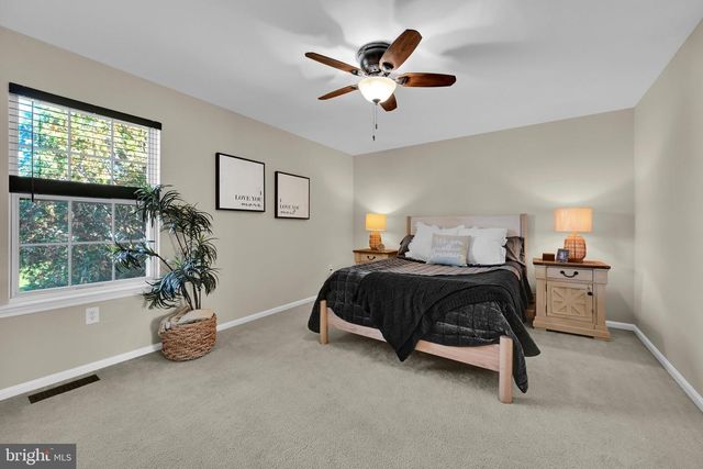 18-1 CRANBERRY RDG RDG, Reading, PA 19606