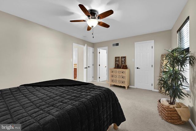18-1 CRANBERRY RDG RDG, Reading, PA 19606