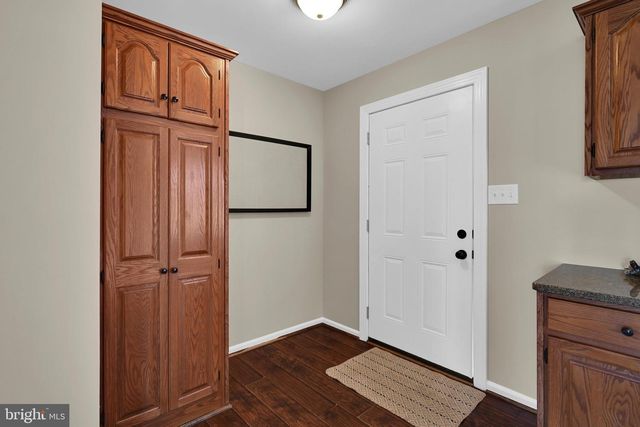 18-1 CRANBERRY RDG RDG, Reading, PA 19606