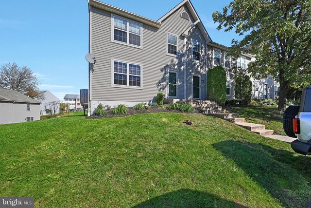 18-1 CRANBERRY RDG RDG, Reading, PA 19606
