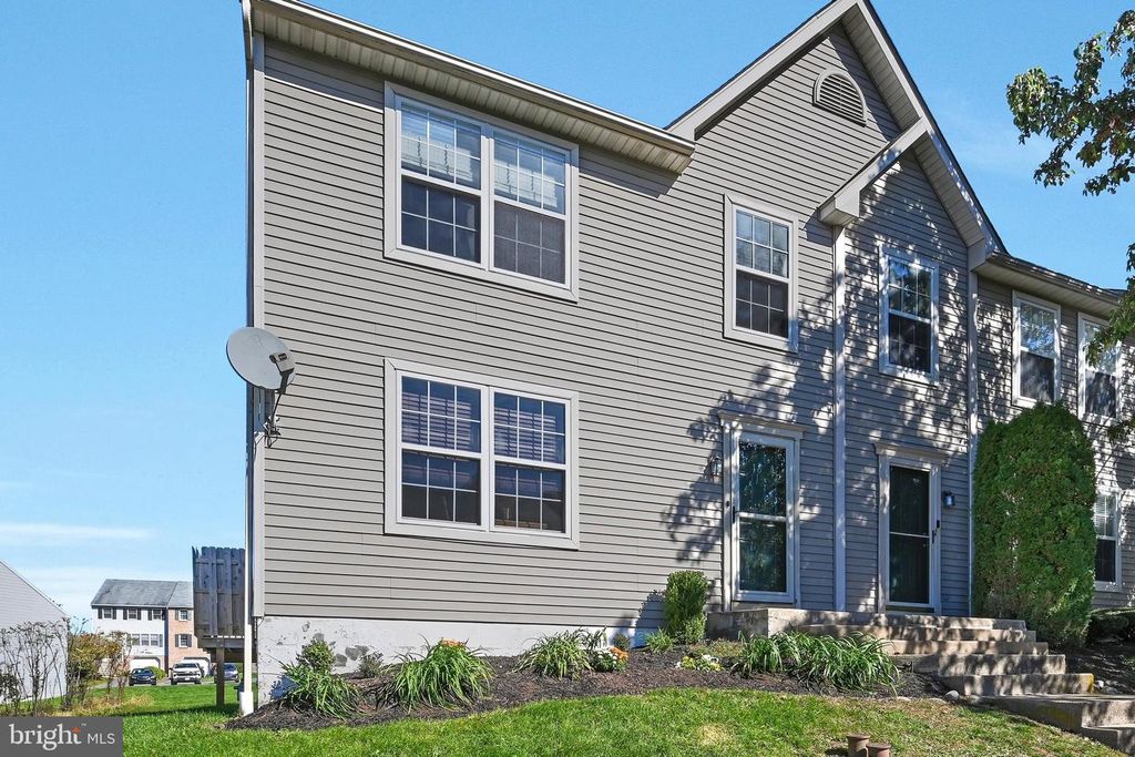 18-1 CRANBERRY RDG RDG, Reading, PA 19606