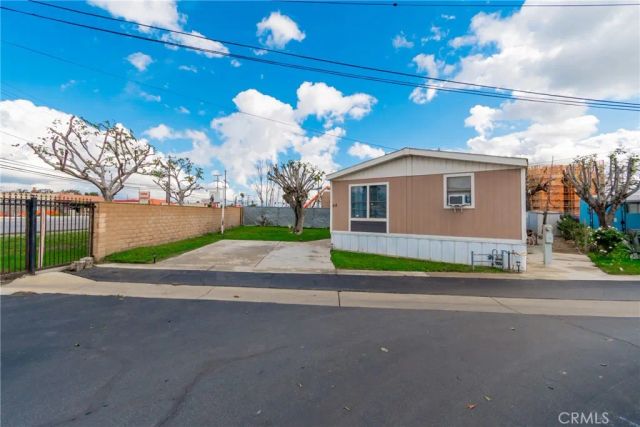 18411 Valley 64, Bloomington, CA 92316
