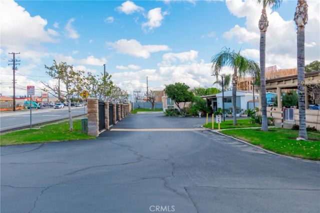 18411 Valley 64, Bloomington, CA 92316