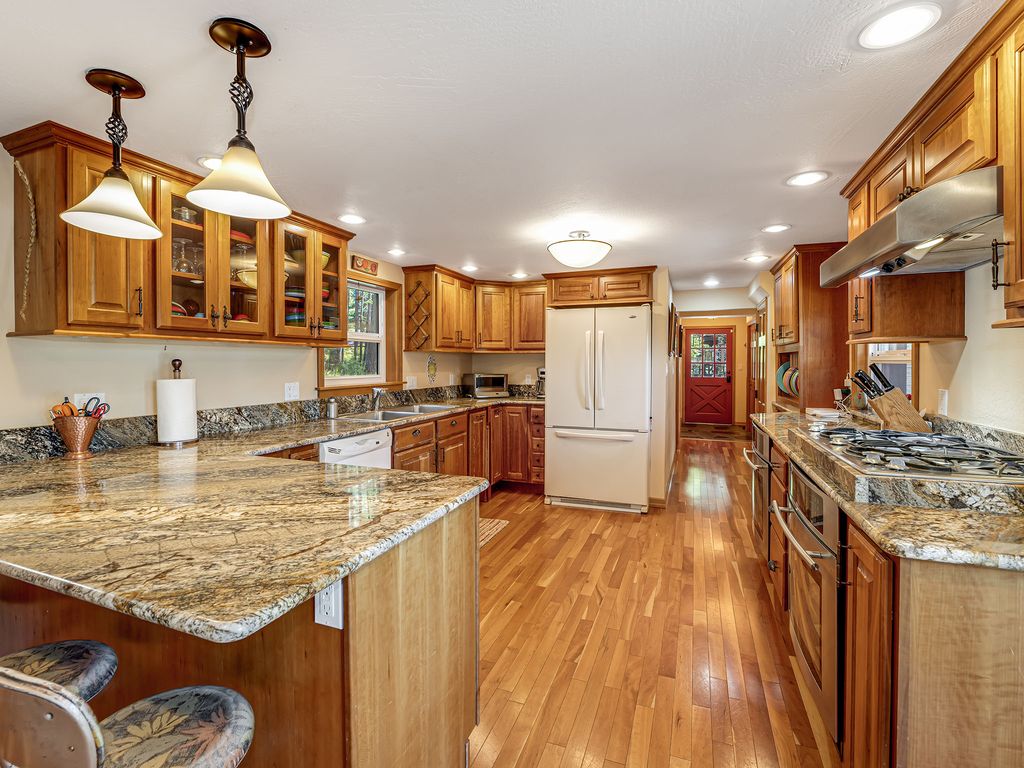 2130 Houston Drive, Whitefish, MT 59937 photo 11