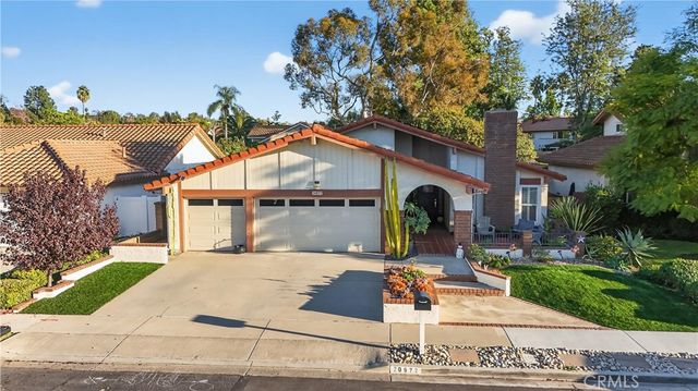 20972 Calle Celeste, Lake Forest, CA 92630